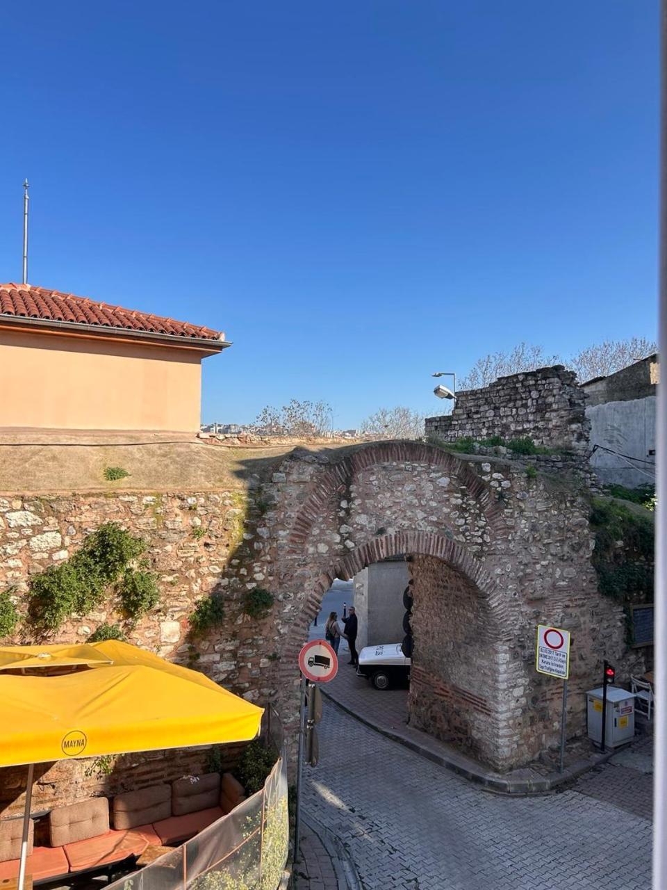 Gen Plus Istanbul Bagian luar foto