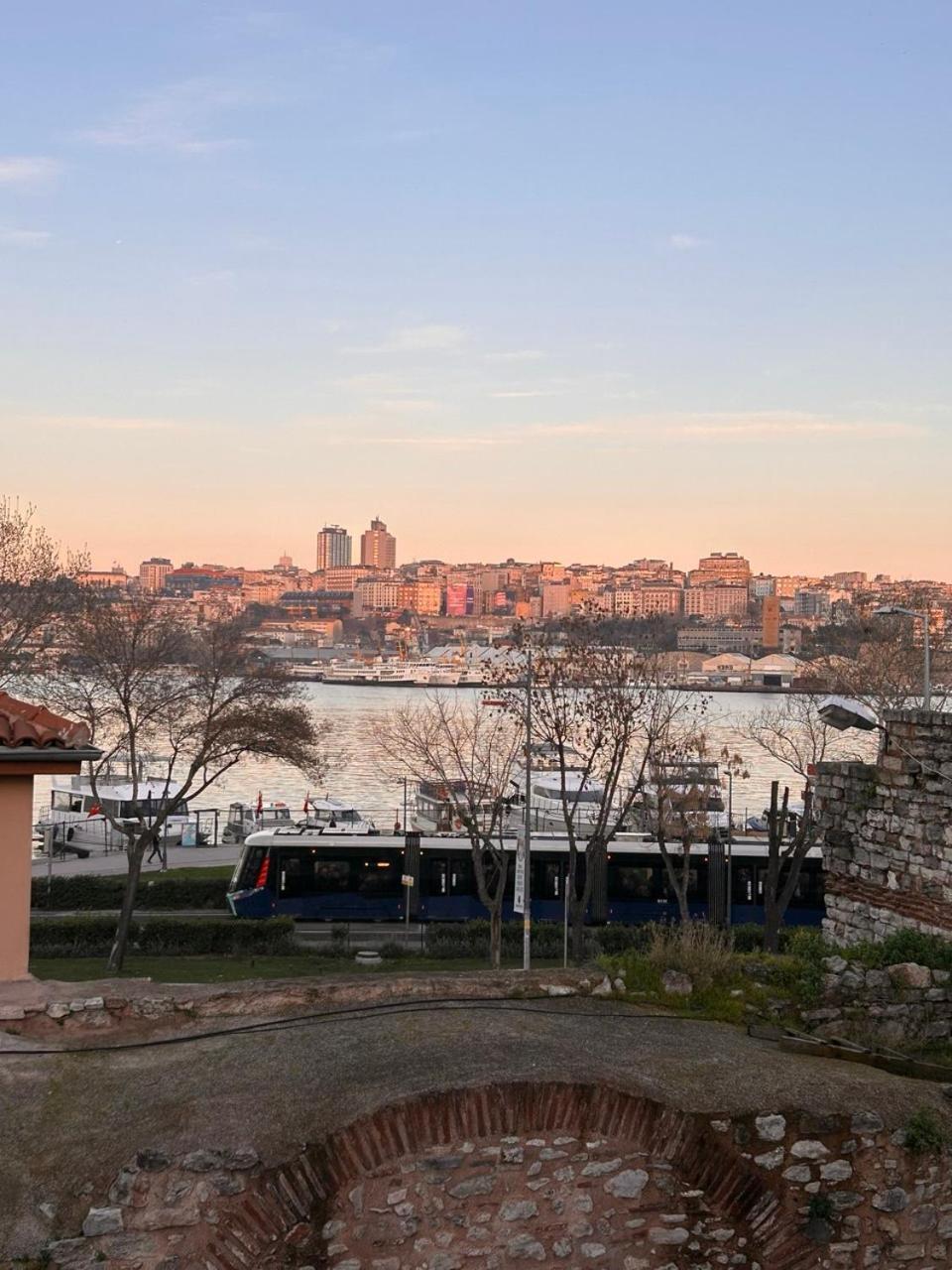 Gen Plus Istanbul Bagian luar foto